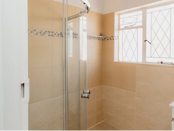 3 Bedroom Garden Flat