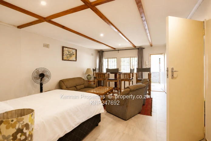 Four bedroom home in an excellent location with a cottage, pool and a good borehole (Sole Mandate)