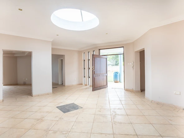 5 Bedroom House