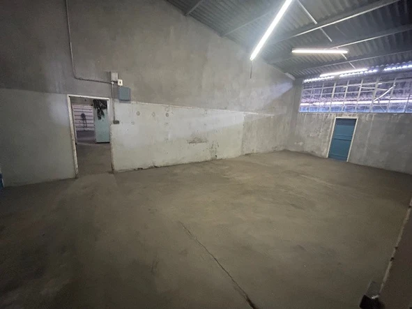 Warehouse & Factory