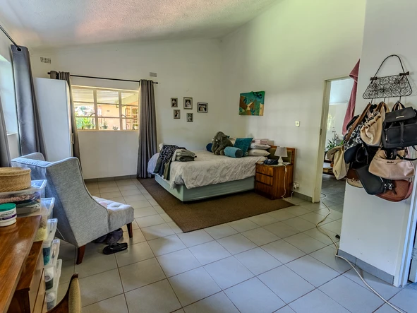11 Bedroom House