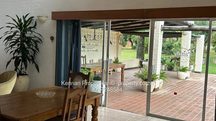 Prestigious Borrowdale Rental – Space, Comfort & Timeless Charm