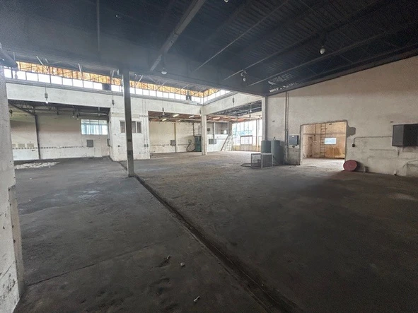 Warehouse & Factory