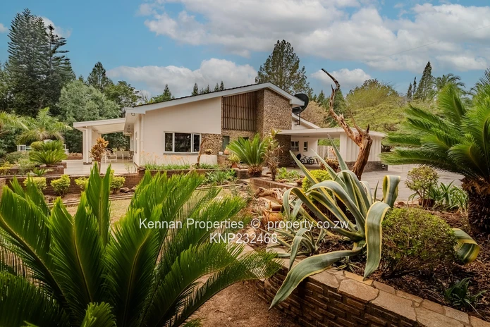 Deco Modern family home
