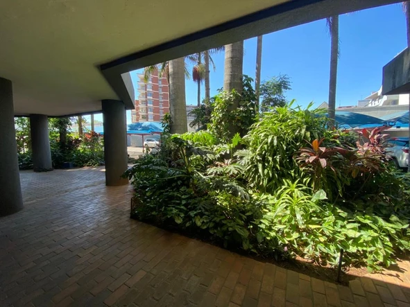 3 Bedroom Flat & Apartment