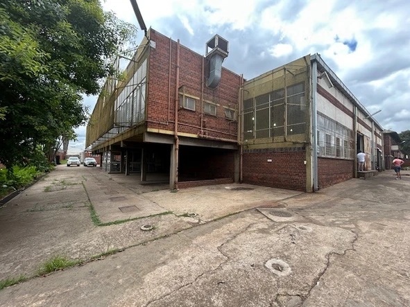 Warehouse & Factory