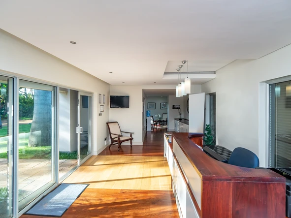 Offices in Prime location 