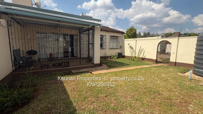 Charming 3-Bedroom Garden Flat In Avondale West (Sole Mandate)