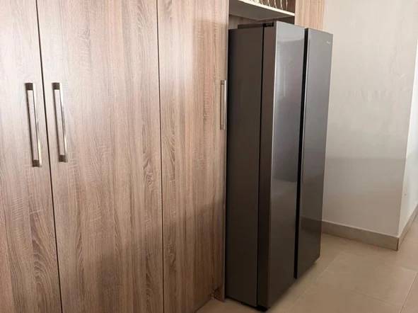 3 Bedroom Flat & Apartment