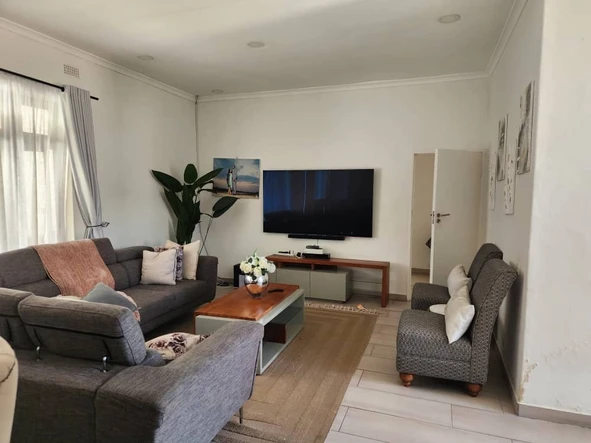 Spacious 3-Bedroom Flat in Arlington, Harare South Awaits You!